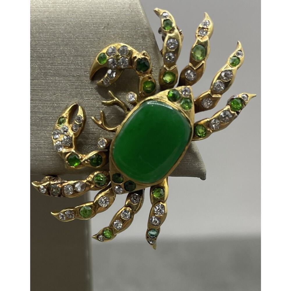 22K Yellow Gold Lobster Brooch W/ Green Stones & Diamonds (25754)